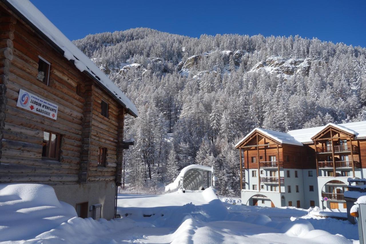 Skis Aux Pieds Dans Un Appartement Cosy Au Coeur Du Queyras Молін-ан-Кейра Екстер'єр фото